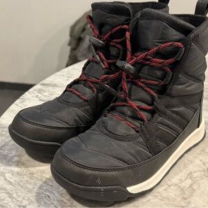 Sorel Black Boots with red accent laces, White Logo Sz 4 Youth NWOT
